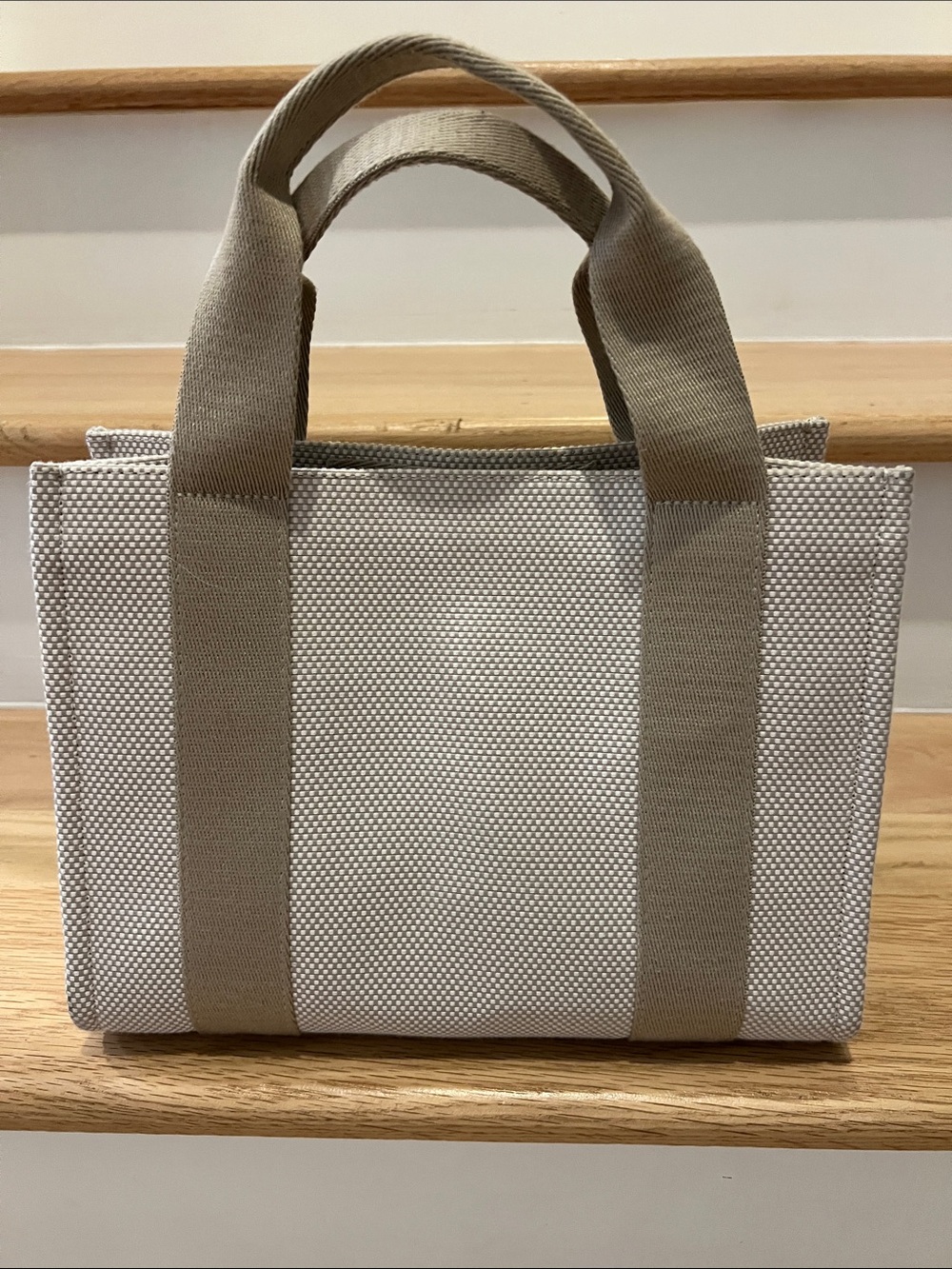 lululemon athletica Two-Tone Canvas Tote - Picture 2 of 6